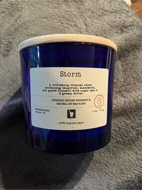 Scentsational Storm 26 oz Soy Blend Artisan Candle Blue Glass Jar - New